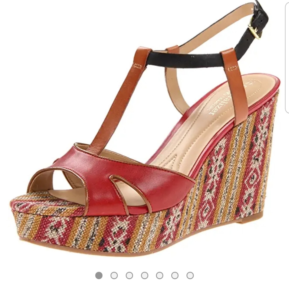 BOHO STYLE WEDGE T-STRAP SANDAL